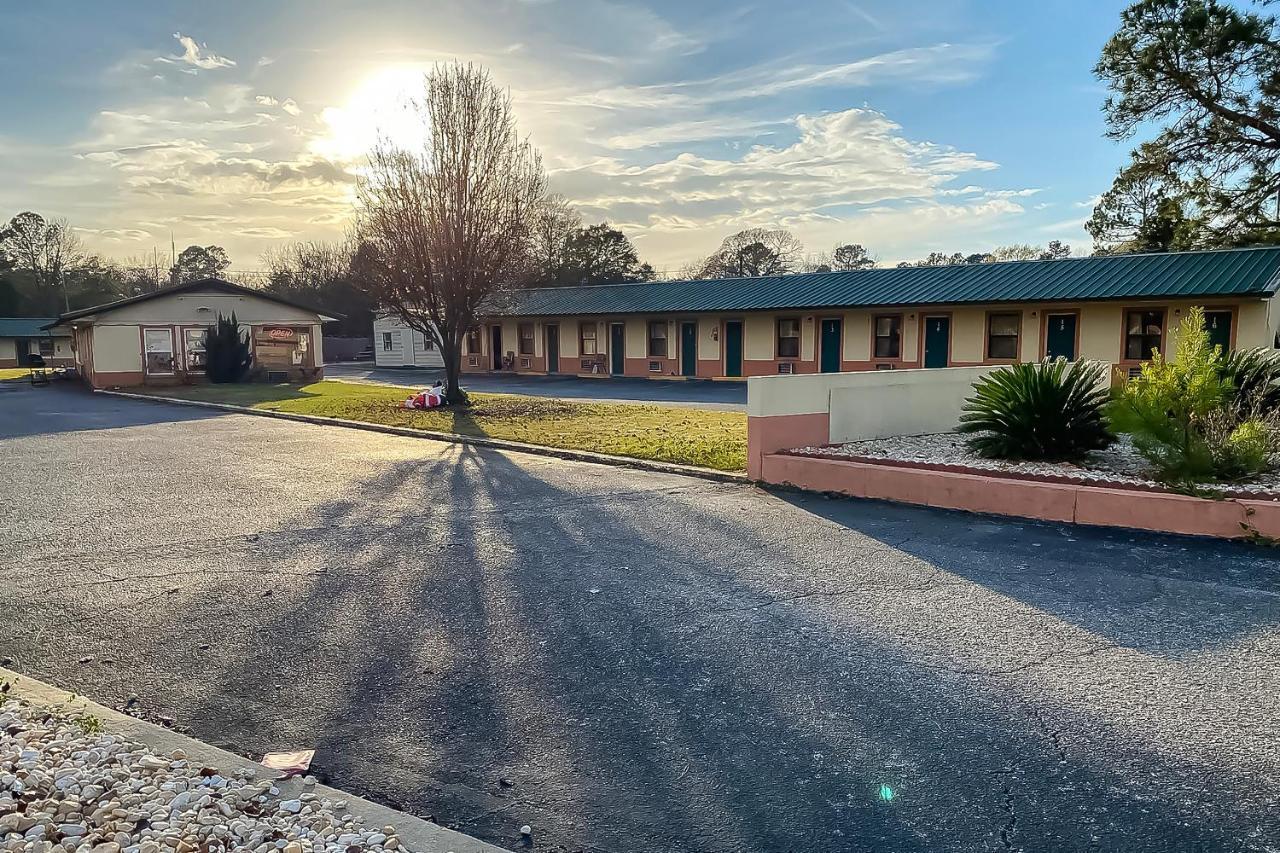 Hotel O Tallassee Hwy 14 Exterior photo