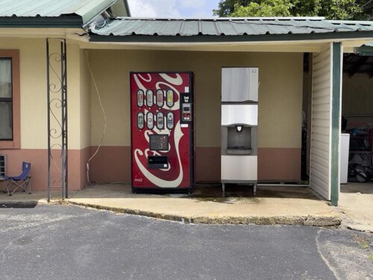 Hotel O Tallassee Hwy 14 Exterior photo